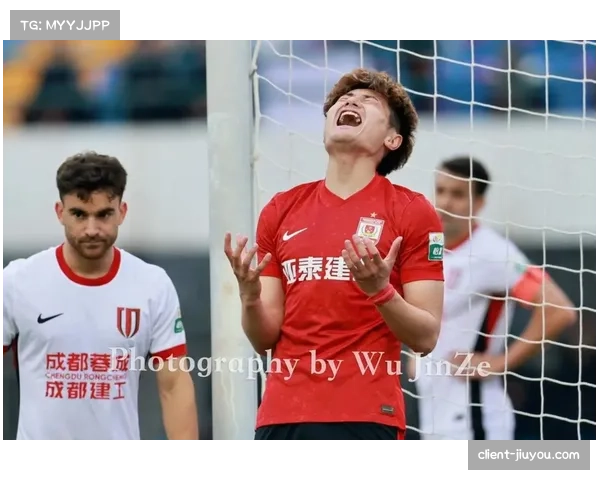 亚泰补时失球暴露防守问题,保级形势更加严峻